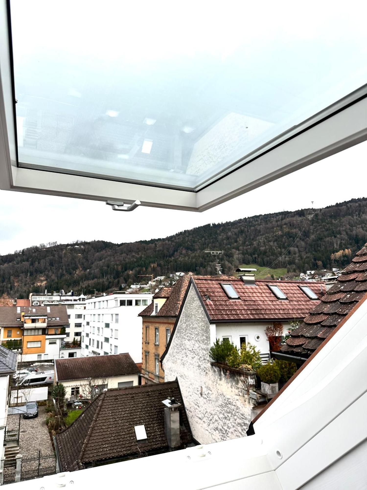 Zentrale Wohnung Mit Dachterasse Bregenz Buitenkant foto
